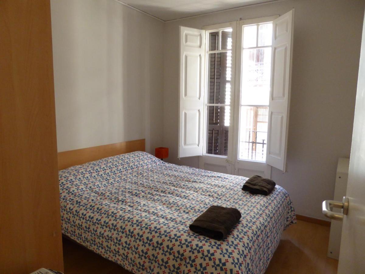 Aparteasy - Gracia Apartments บาร์เซโลนา ภายนอก รูปภาพ