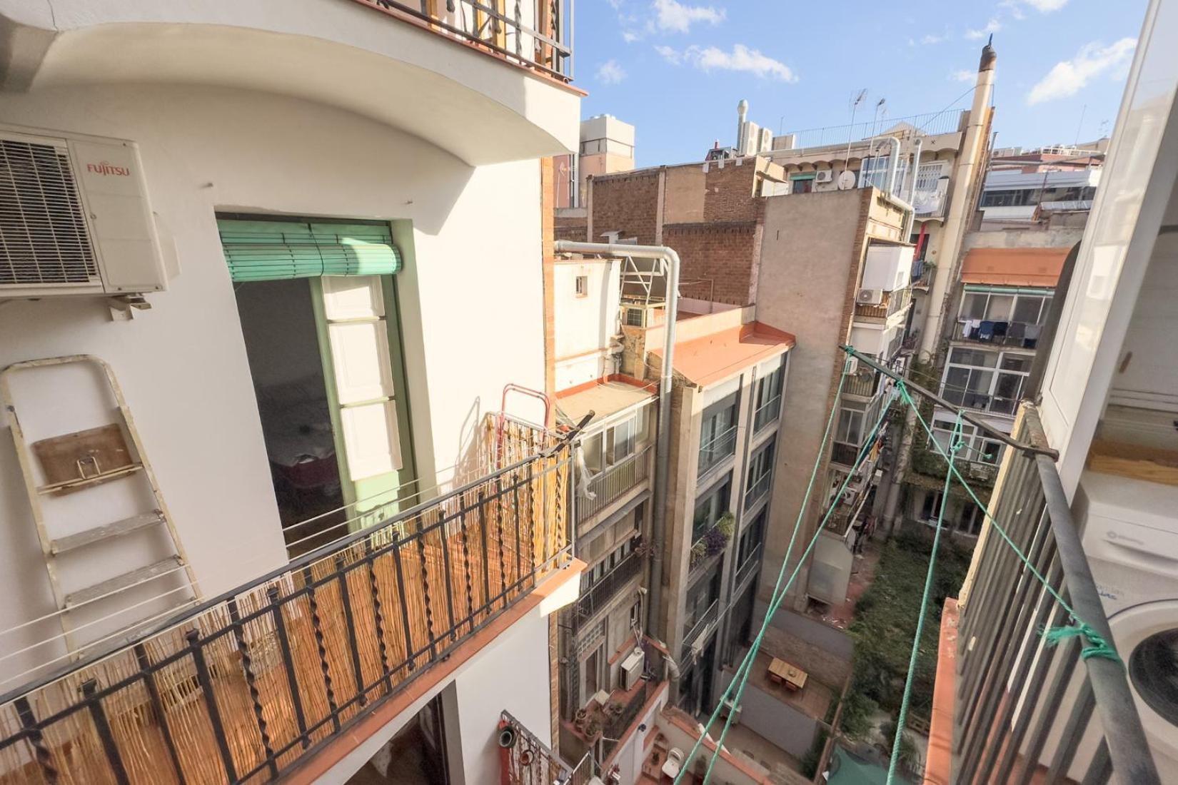 Aparteasy - Gracia Apartments บาร์เซโลนา ภายนอก รูปภาพ